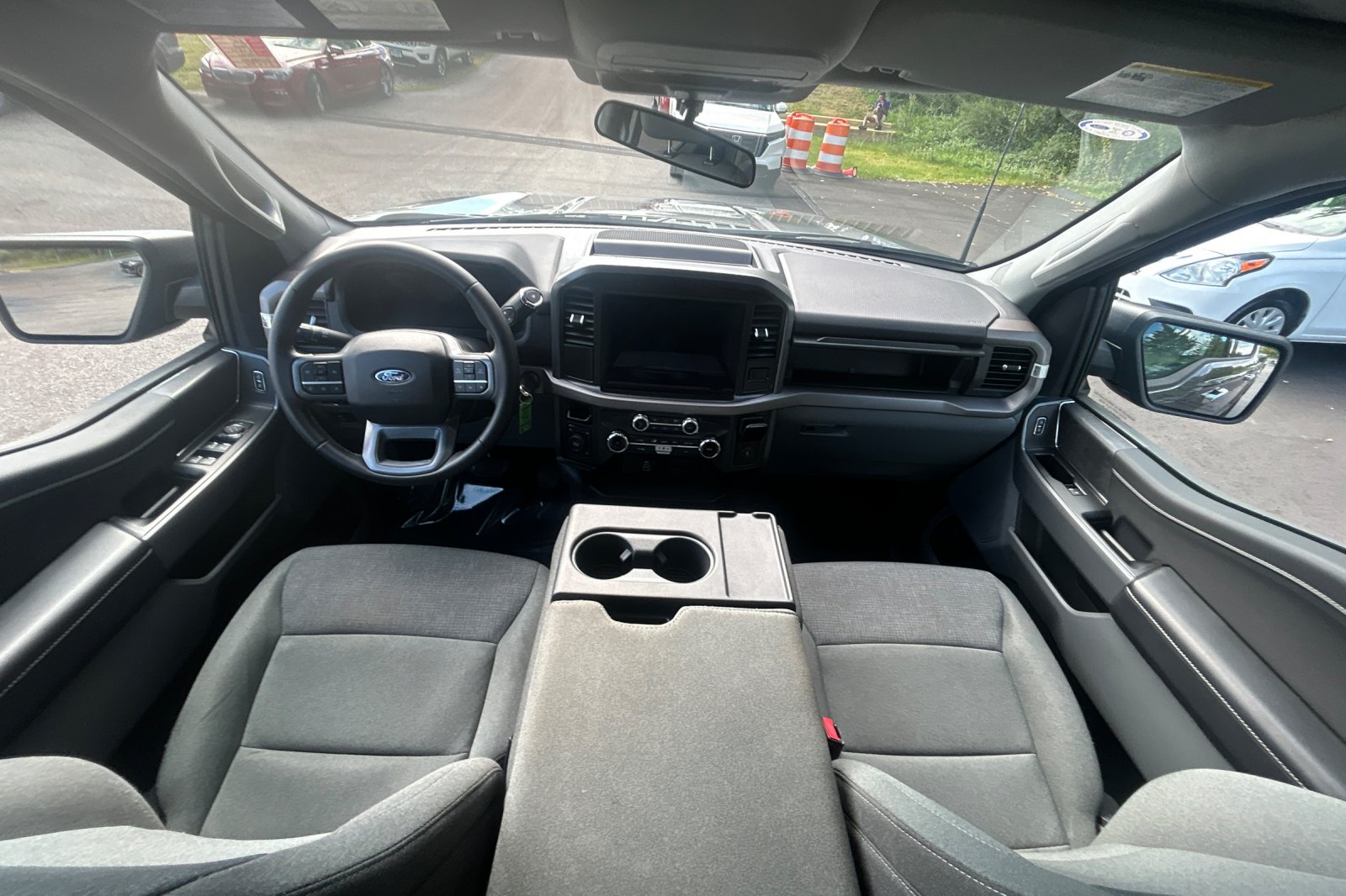 Used 2025 Carbonized Gray Metallic Ford XLT image 13
