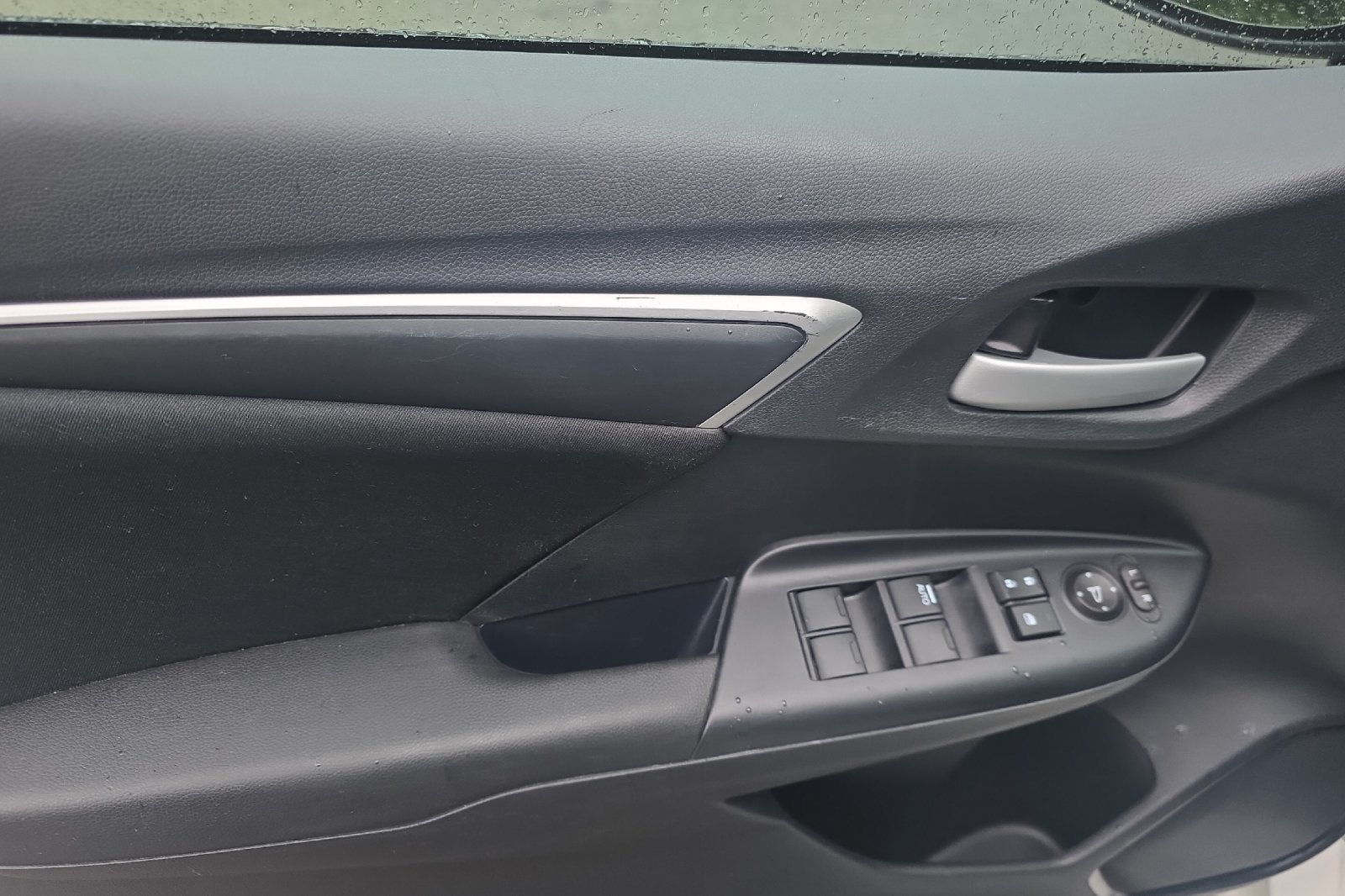 Used 2020 Platinum White Pearl Honda LX image 12