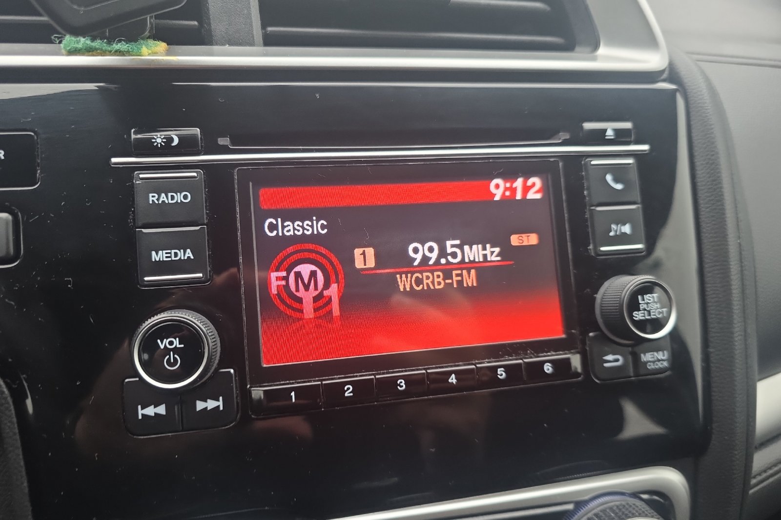 Used 2020 Platinum White Pearl Honda LX image 18