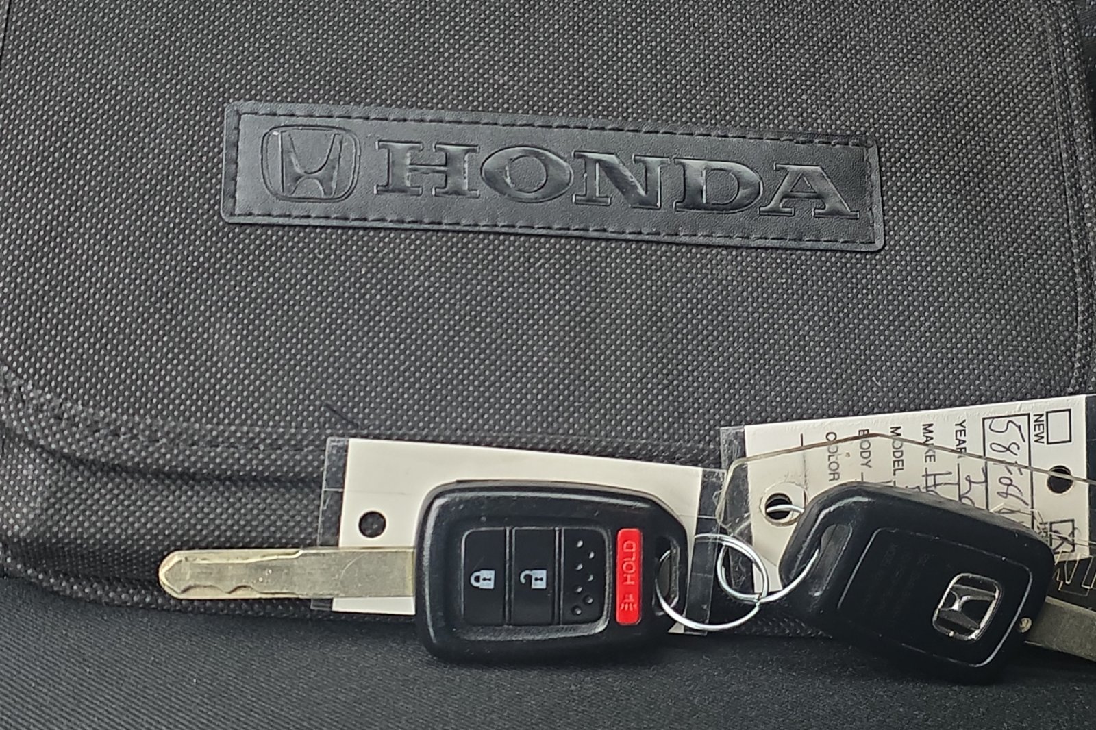 Used 2020 Platinum White Pearl Honda LX image 9