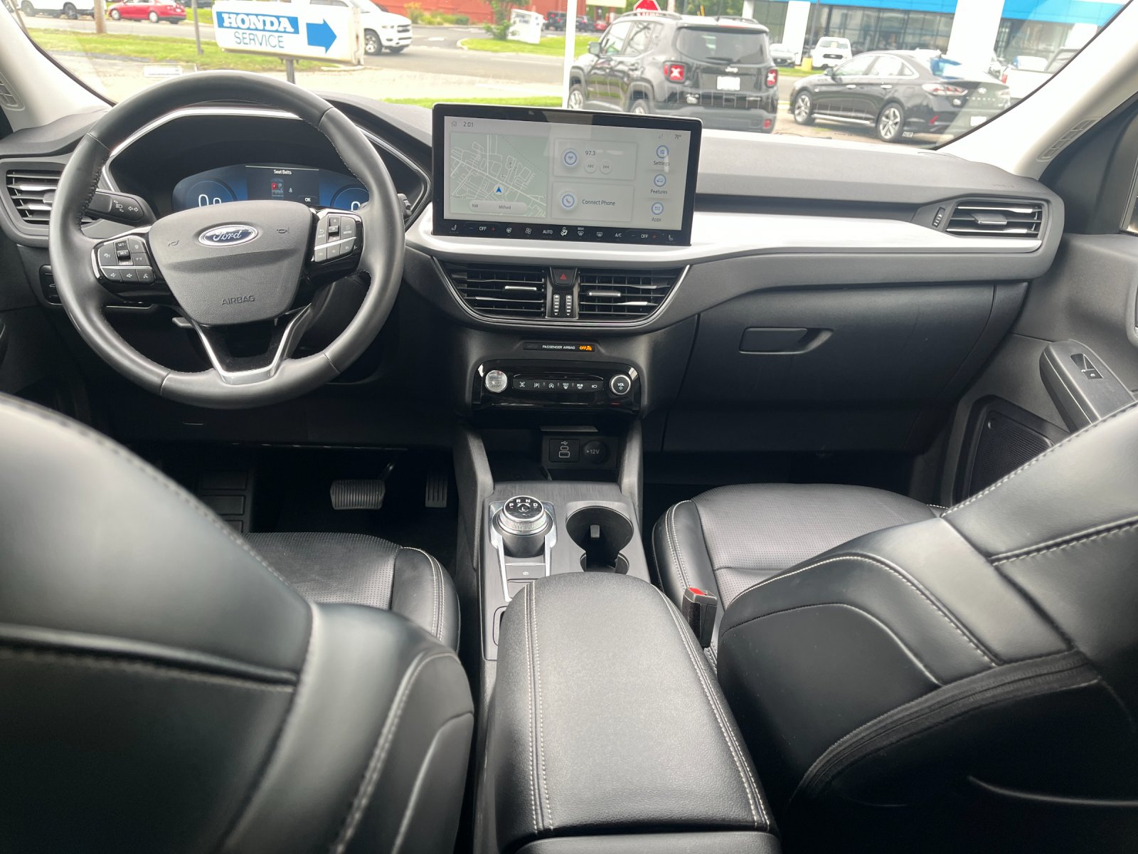 Used 2024 Carbonized Gray Metallic Ford Platinum image 14