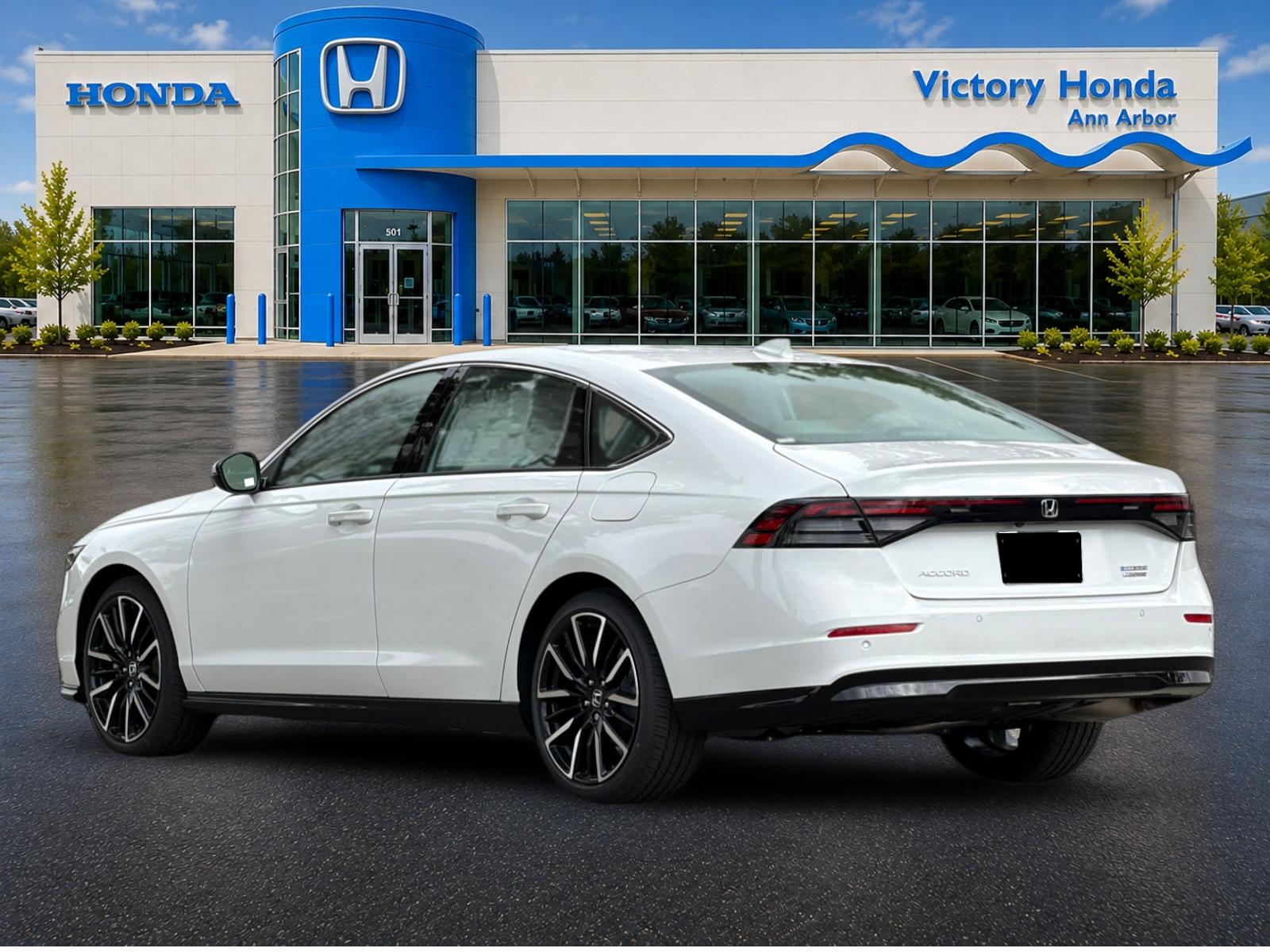 New 2026 Platinum White Pearl Honda Touring Hybrid image 7