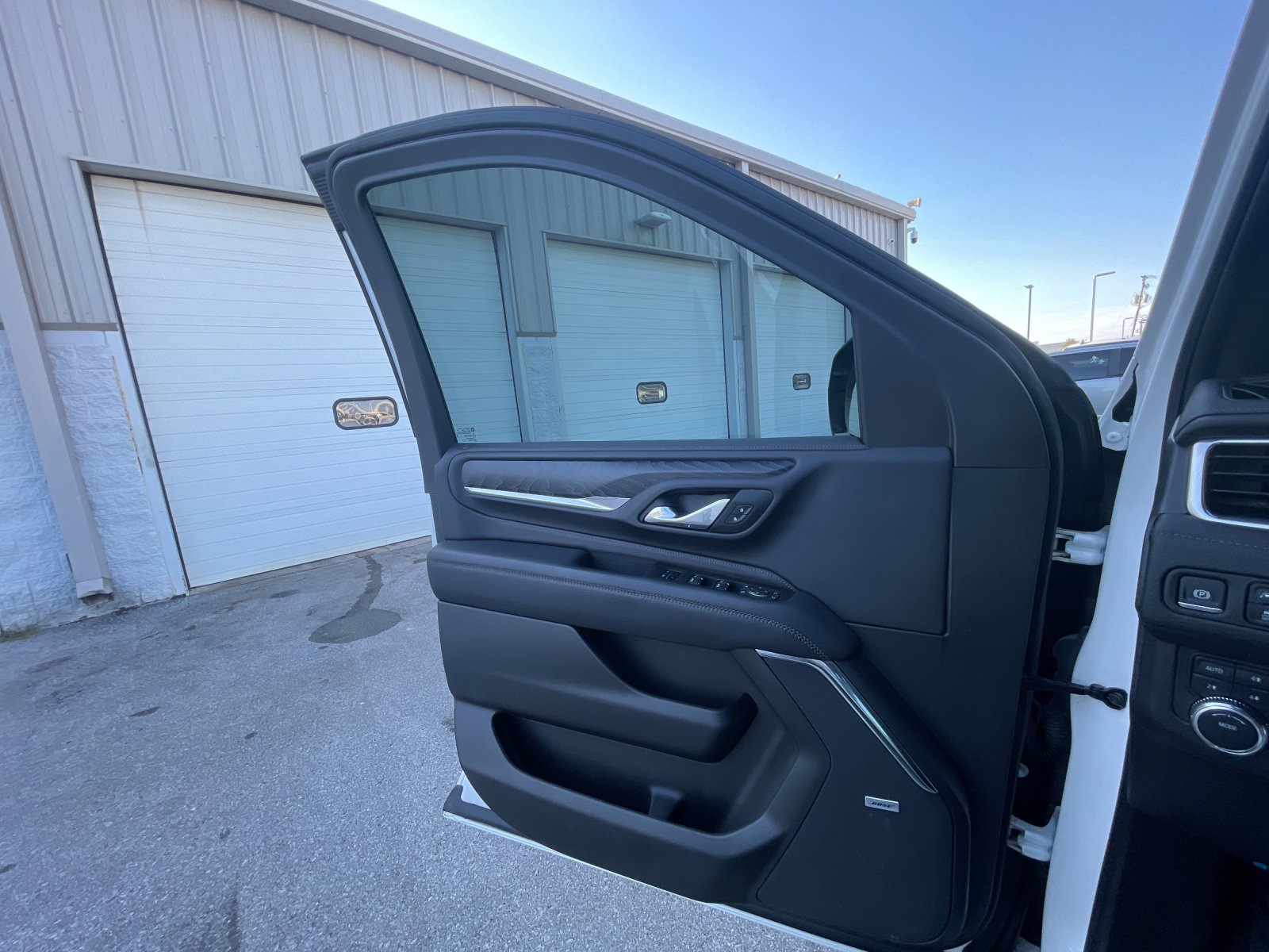 Used 2024 White GMC Denali image 12