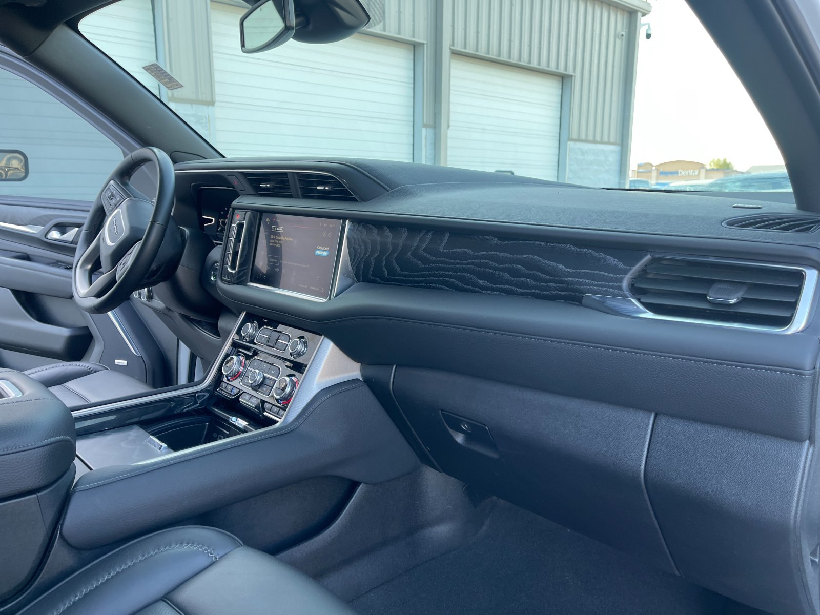 Used 2024 White GMC Denali image 20