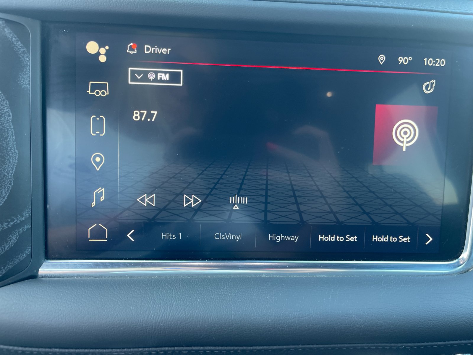 Used 2024 White GMC Denali image 24