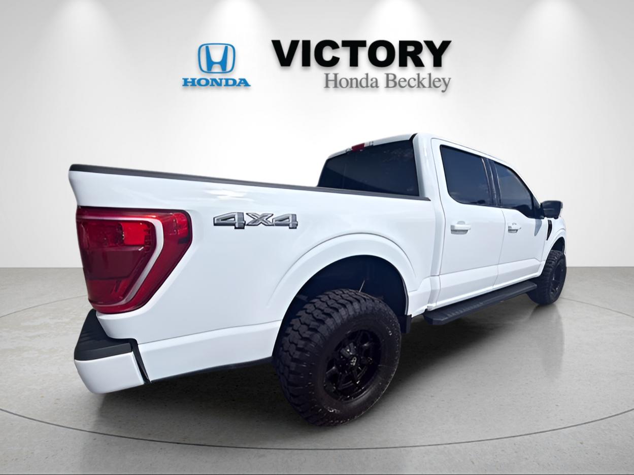 Used 2023 Oxford White Ford XLT image 5