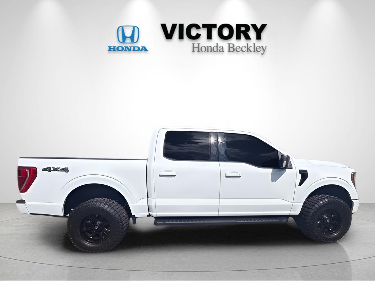 Used 2023 Oxford White Ford XLT image 6