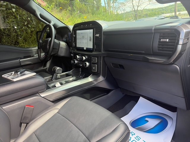 Used 2023 Oxford White Ford XLT image 18