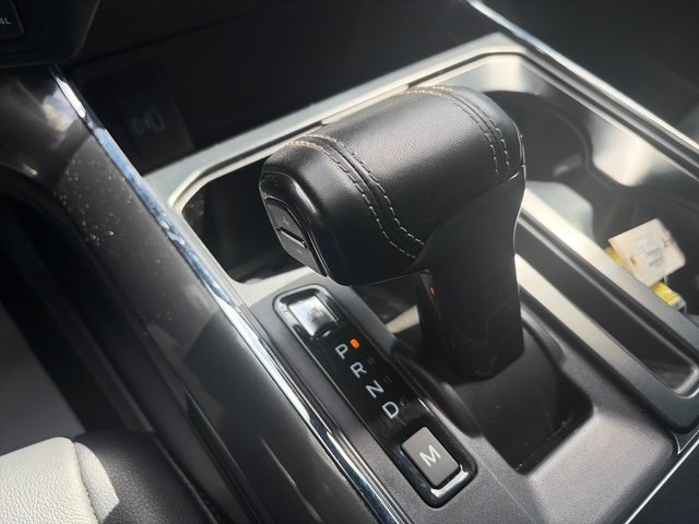 Used 2023 Oxford White Ford XLT image 26