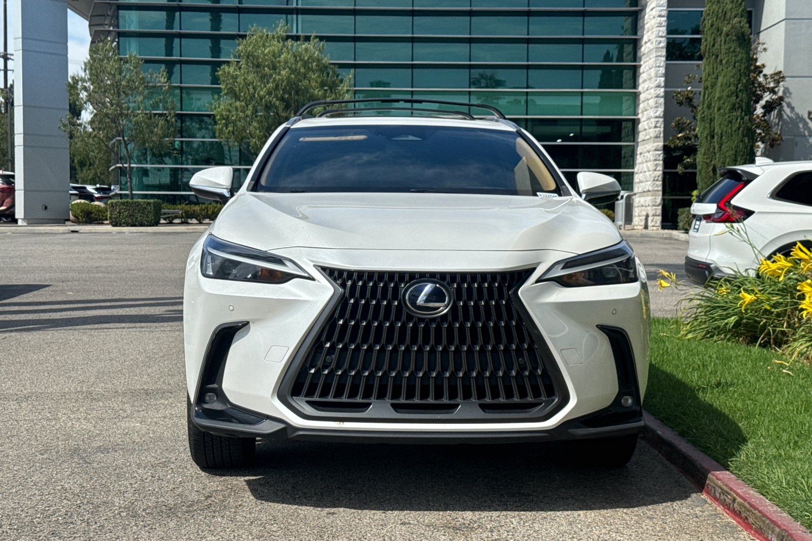 Used 2024 White Pearl Lexus 350h Premium image 3
