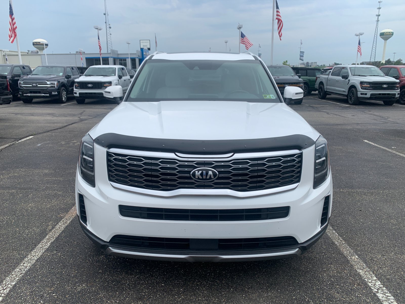 Used 2021 White Kia EX image 7