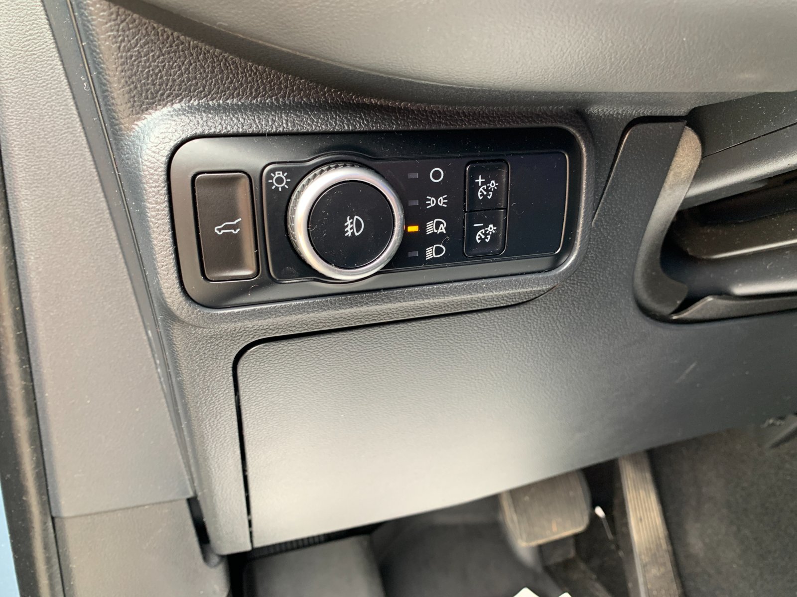 Used 2025 Blue Ford Active image 33