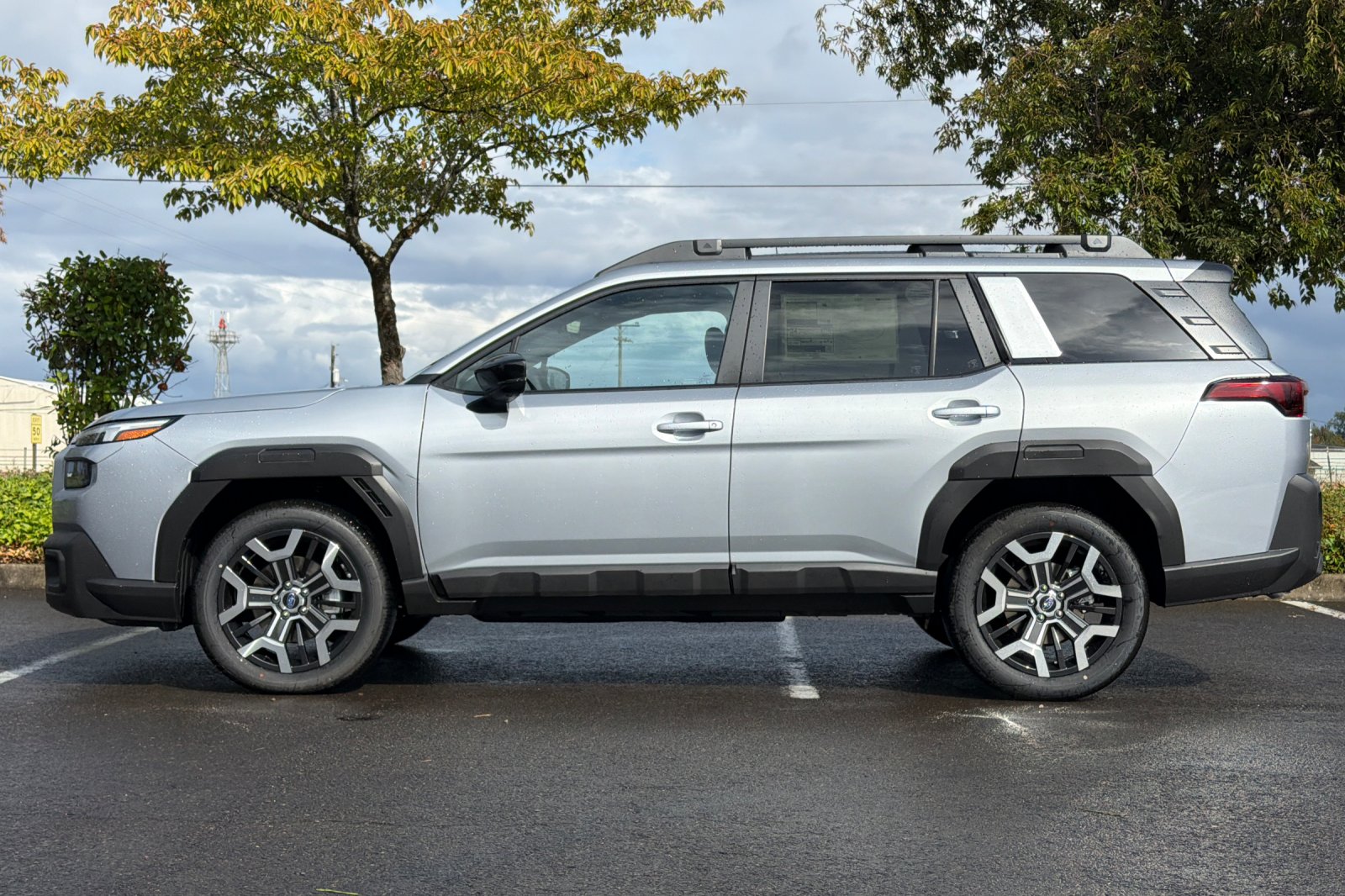 New 2026 ICE SILVER METALLIC Subaru Touring XT image 7