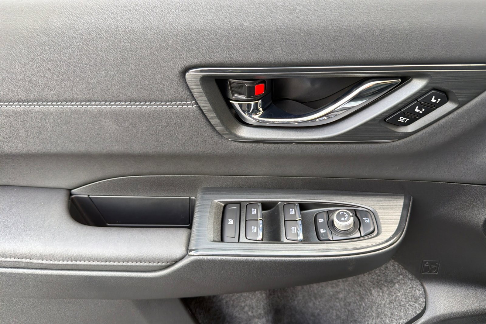 New 2026 ICE SILVER METALLIC Subaru Touring XT image 11
