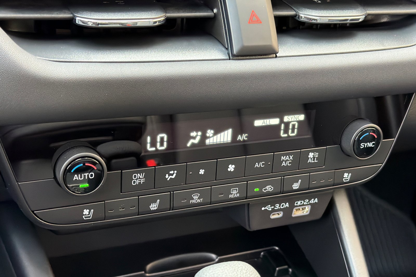 New 2026 ICE SILVER METALLIC Subaru Touring XT image 21