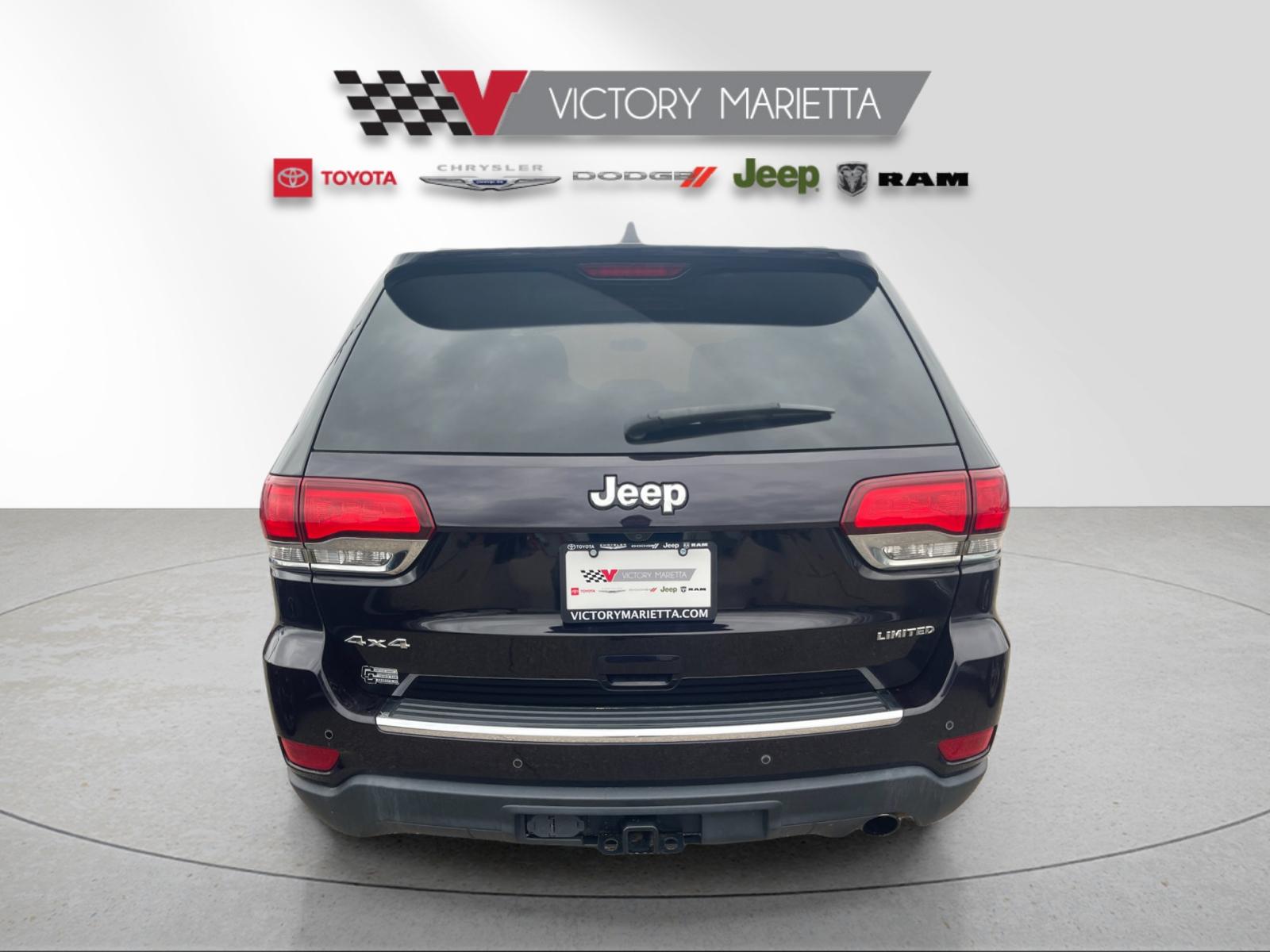 Used 2020  Jeep Limited image 4