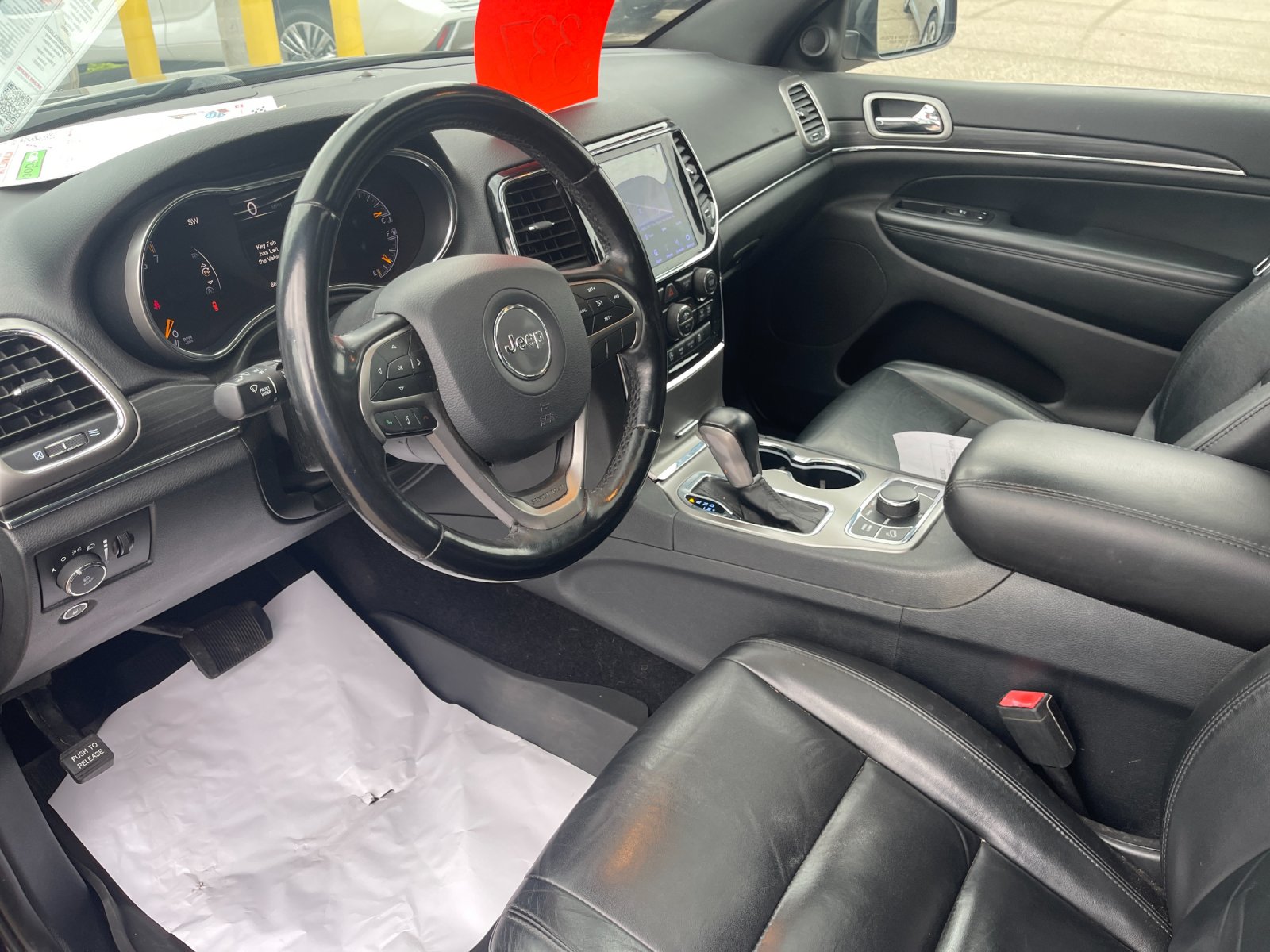 Used 2020  Jeep Limited image 10
