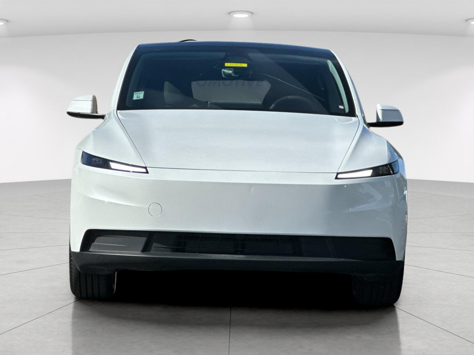 Used 2026 White Tesla  image 8