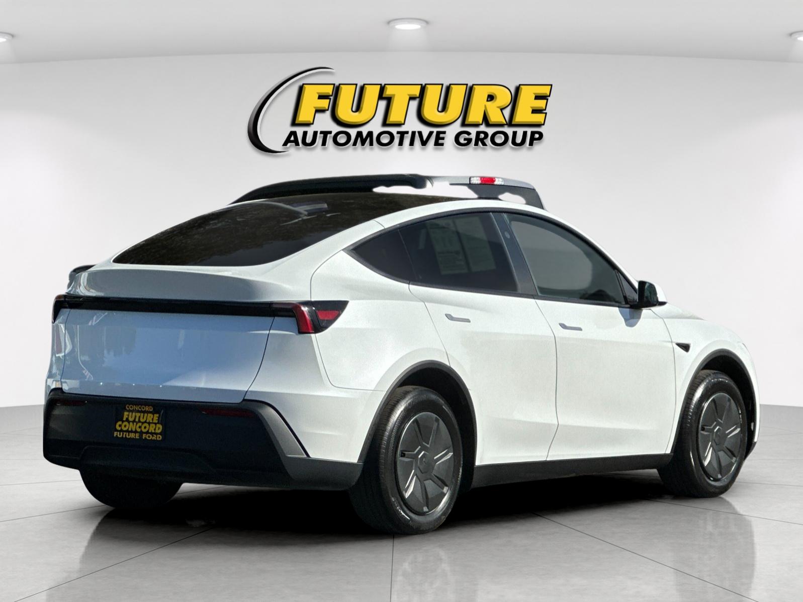 Used 2026 White Tesla  image 3