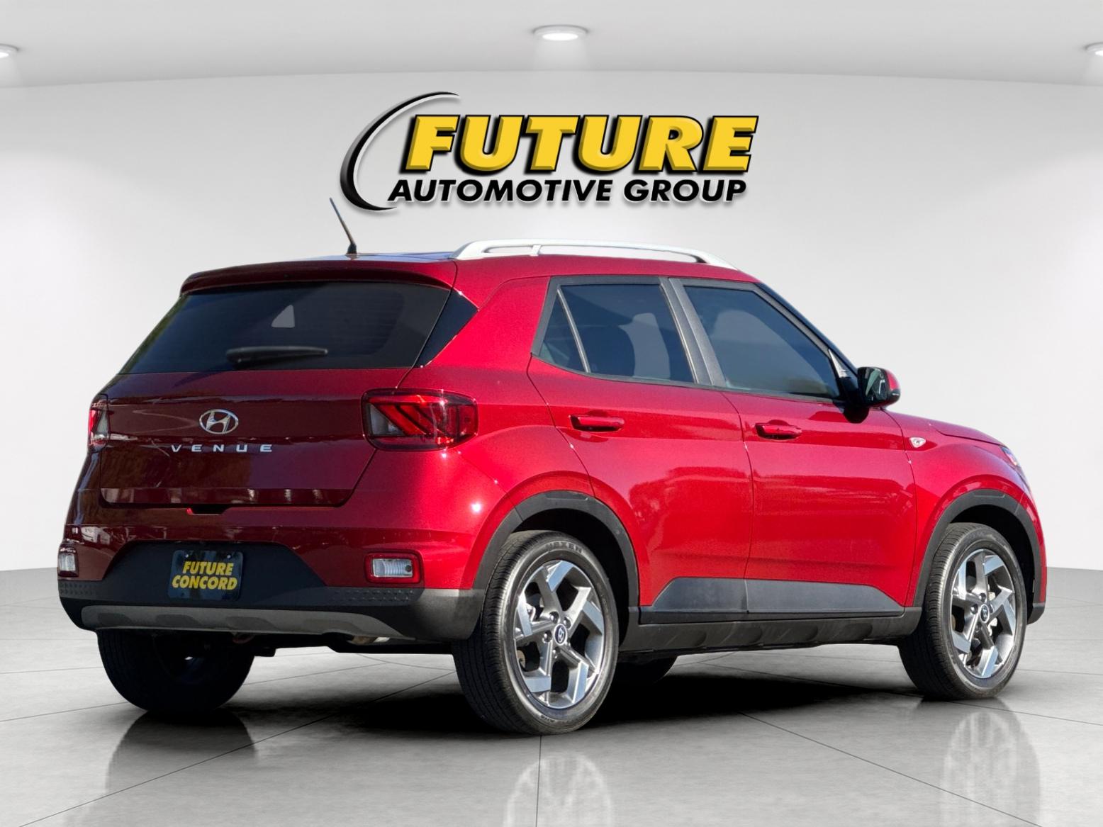 Certified Used 2024 Red Hyundai SEL image 3