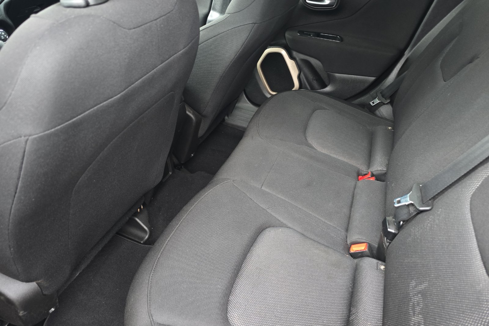 Used 2017 Gray Jeep Sport image 9