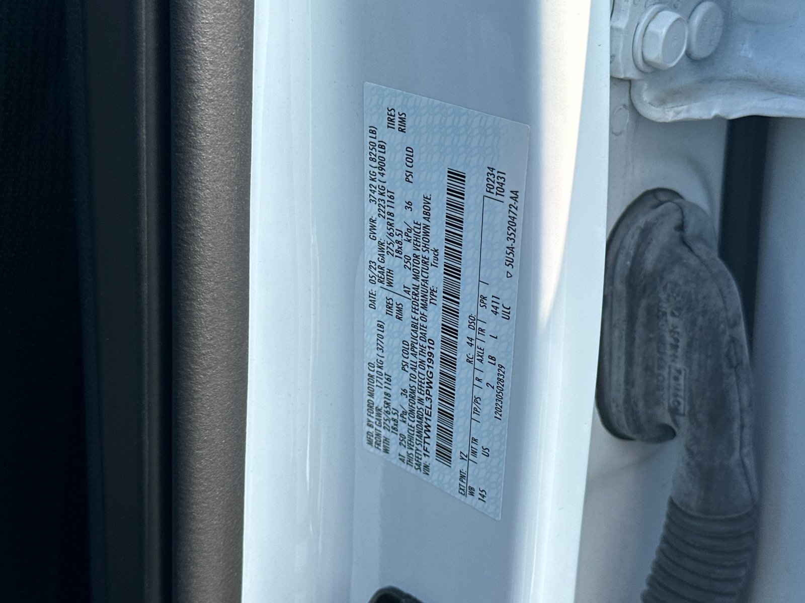 Used 2023 White Ford XLT image 28