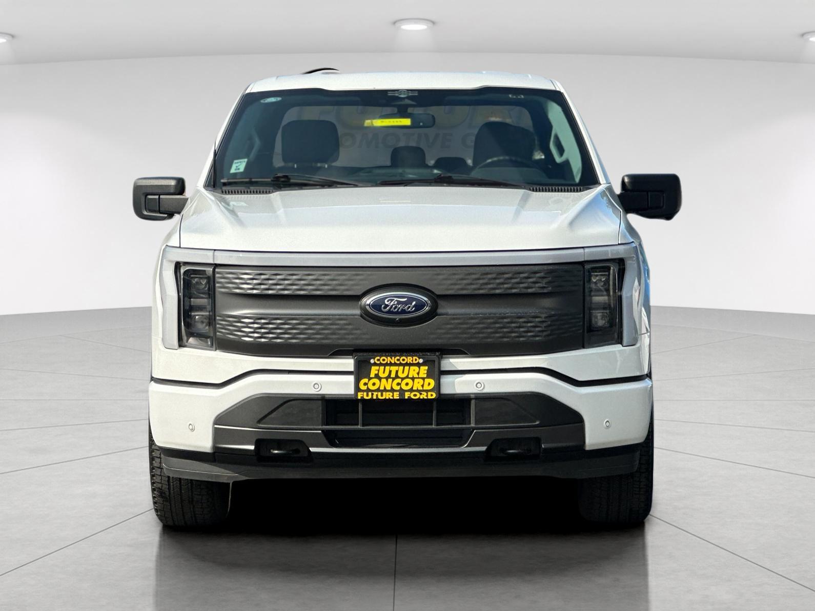 Used 2023 White Ford XLT image 8