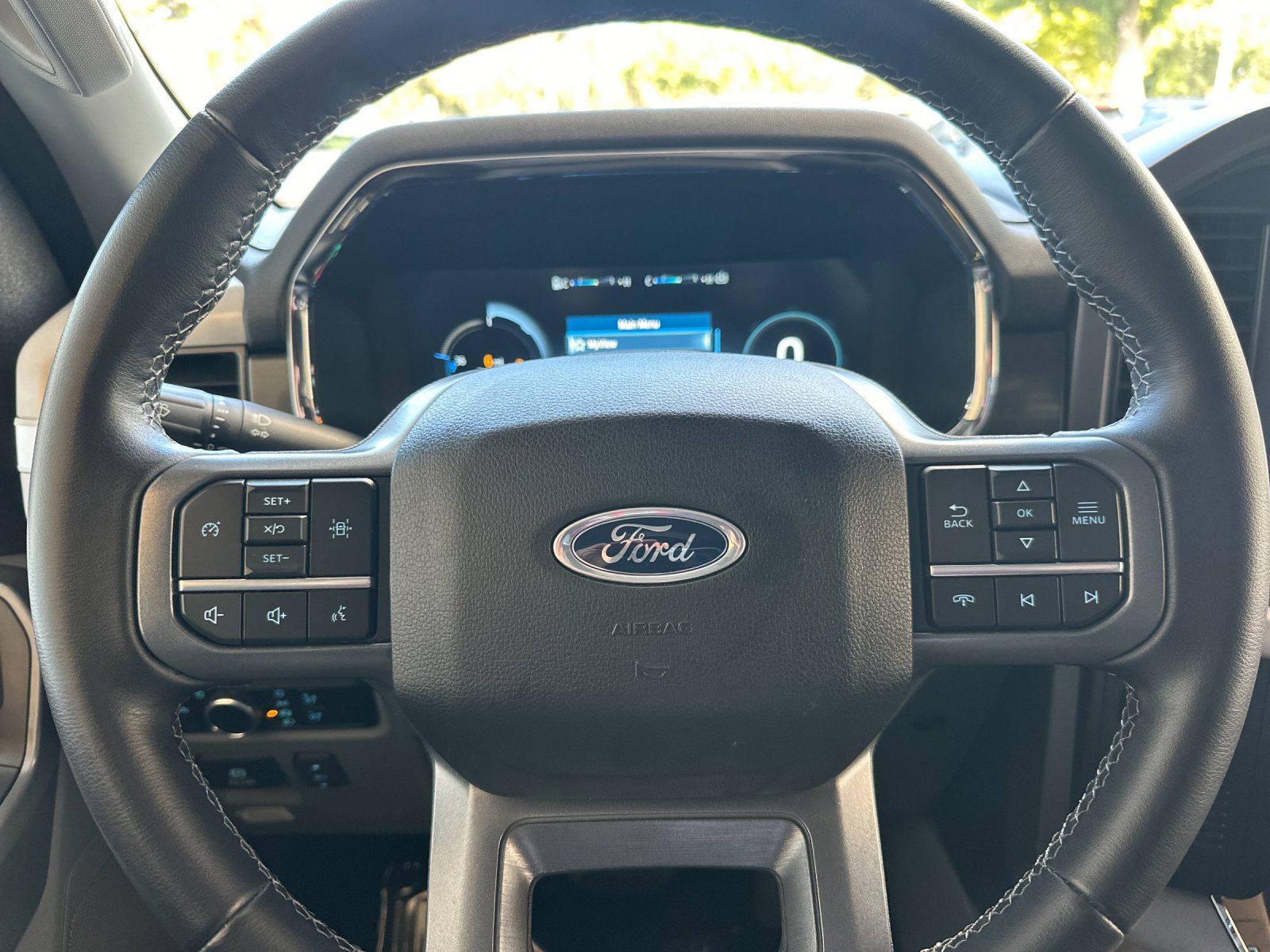 Used 2023 White Ford XLT image 22