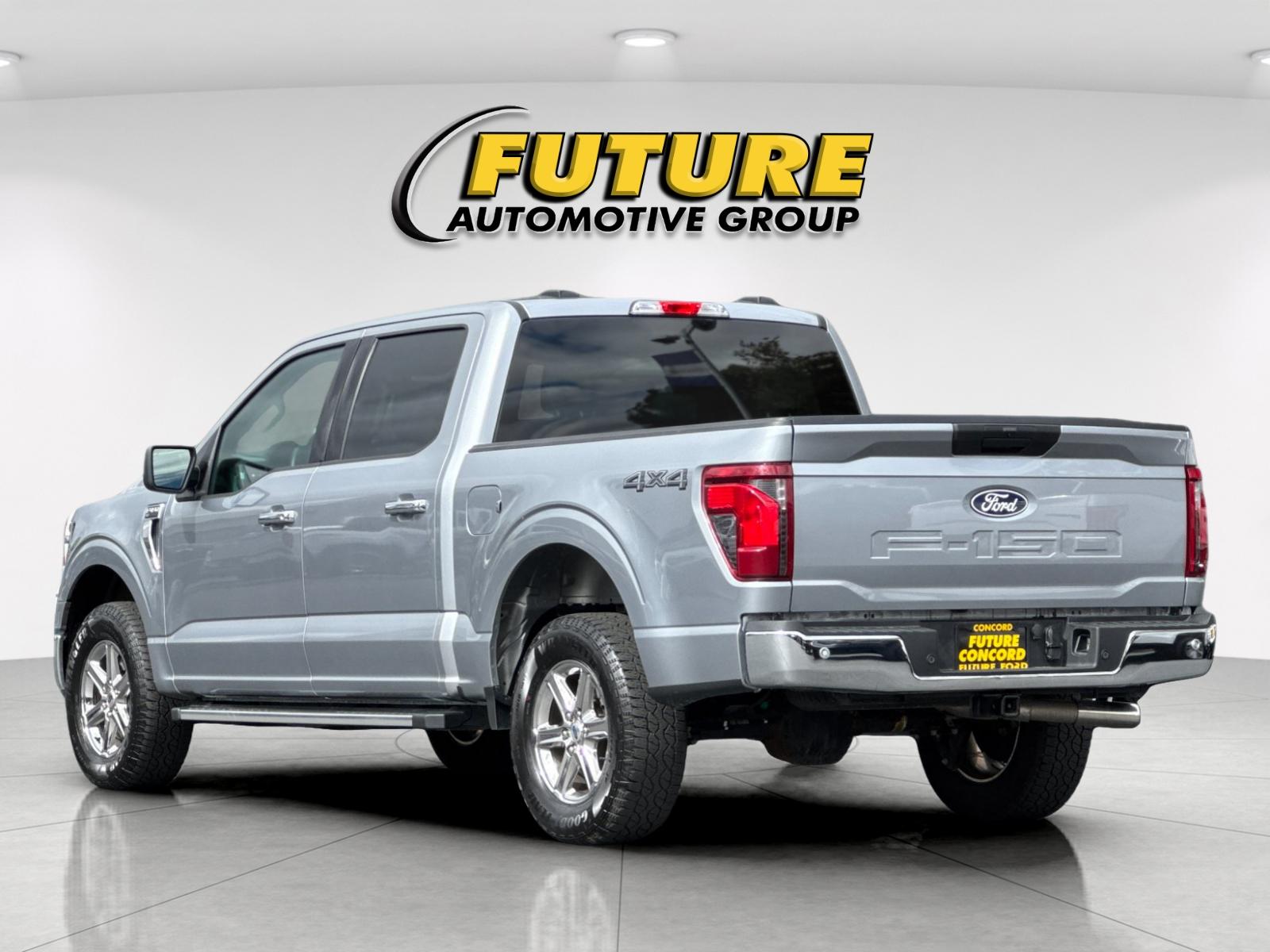 Used 2025 Silver Ford XLT image 5
