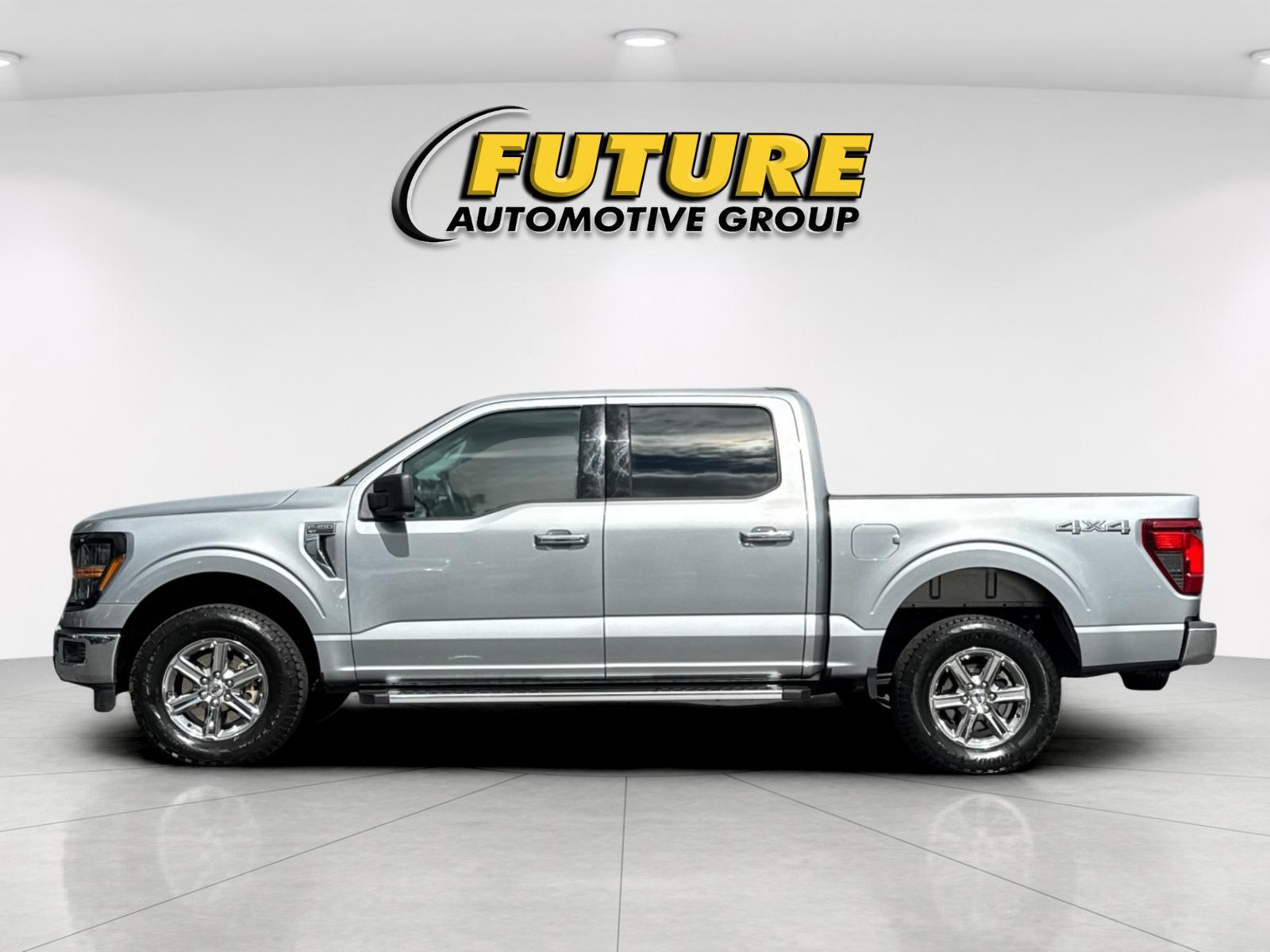 Used 2025 Silver Ford XLT image 6
