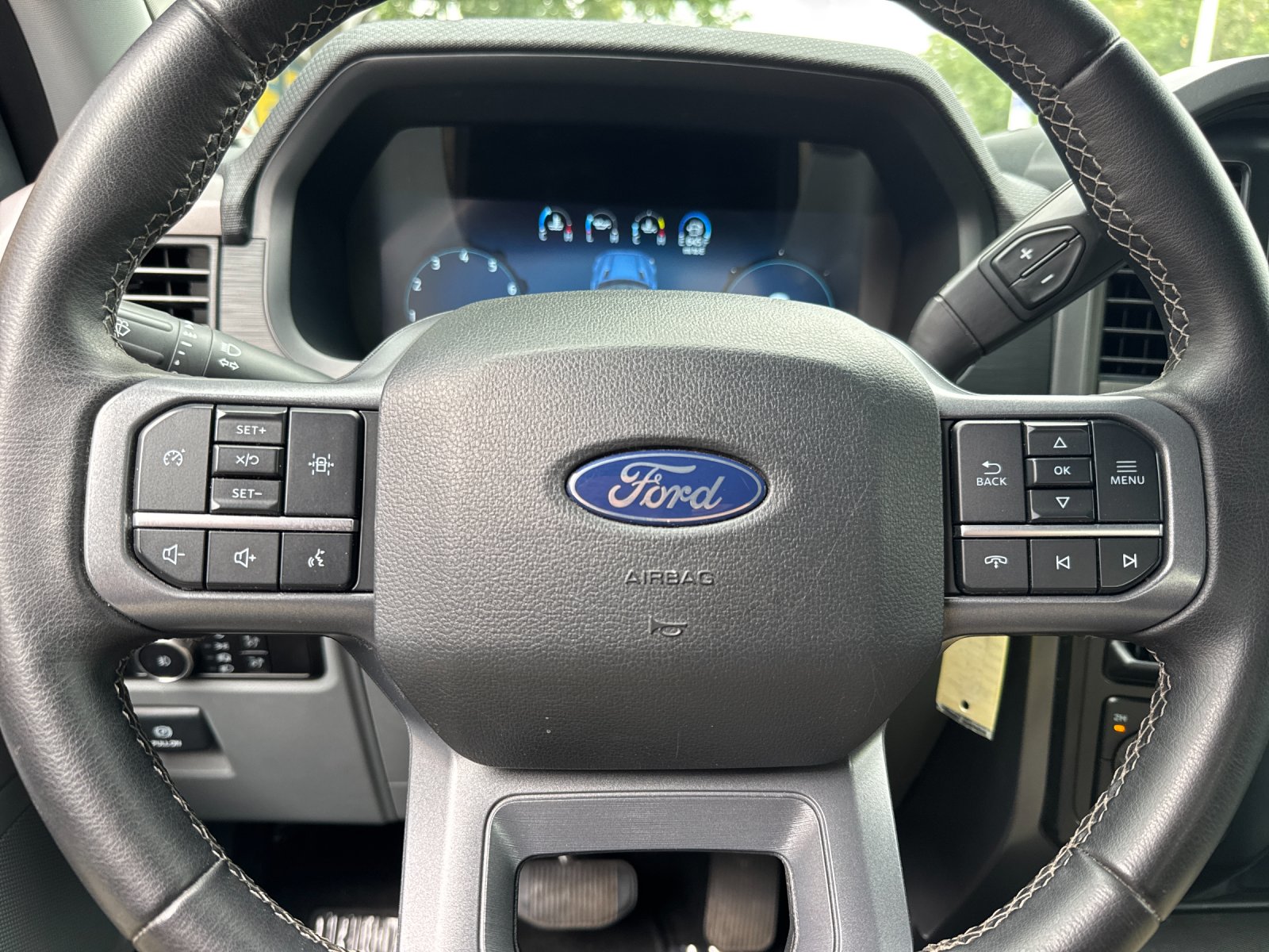 Used 2025 Silver Ford XLT image 20