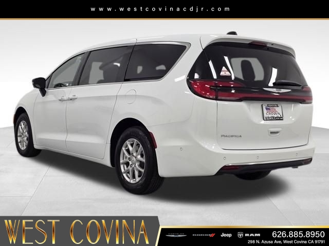 New 2025 Bright White Clear-Coat Exterior Paint Chrysler Select image 7
