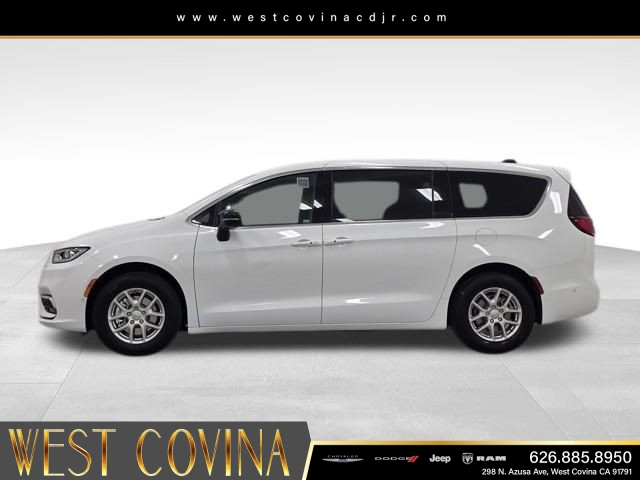 New 2025 Bright White Clear-Coat Exterior Paint Chrysler Select image 8