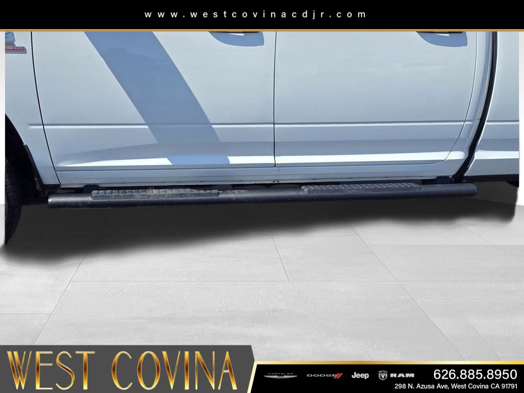 New 2026 Bright White Clear-Coat Exterior Paint RAM Tradesman image 9