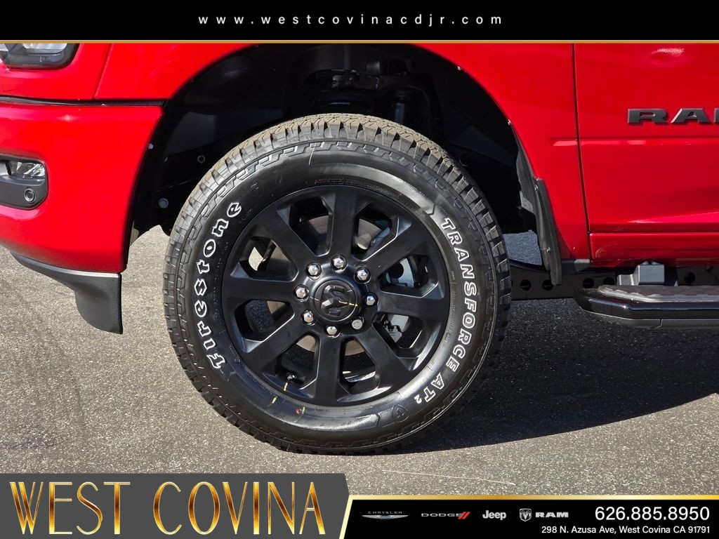 New 2026 Molten Red Pearl-Coat Exterior Paint RAM Big Horn image 9