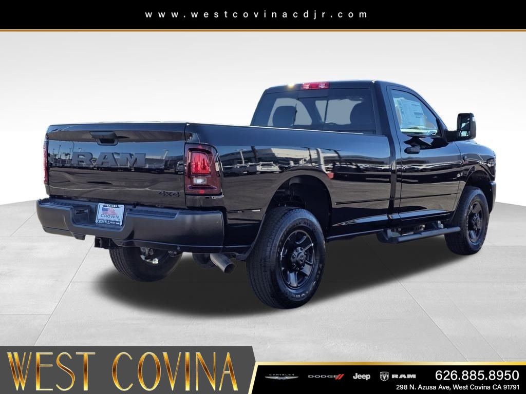 New 2026 Diamond Black Crystal Pearl-Coat Exterior Paint RAM Tradesman image 5