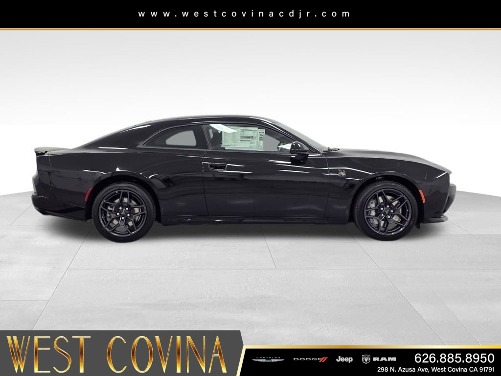 New 2026 Diamond Black Crystal Pearlcoat Dodge Scat Pack image 4