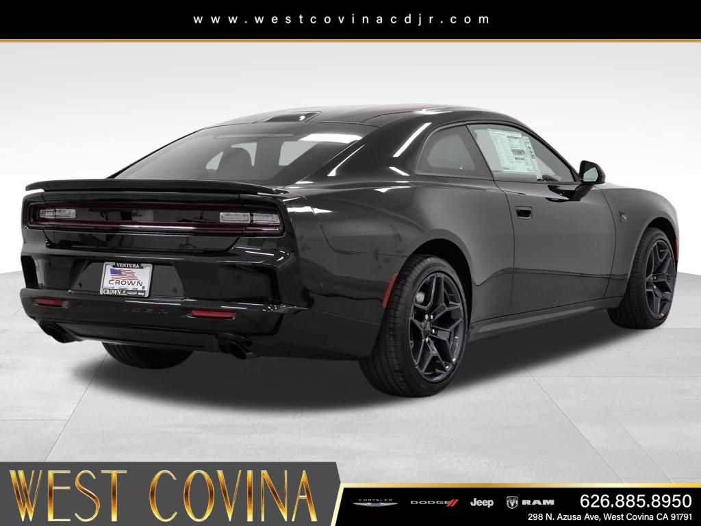 New 2026 Diamond Black Crystal Pearlcoat Dodge Scat Pack image 5