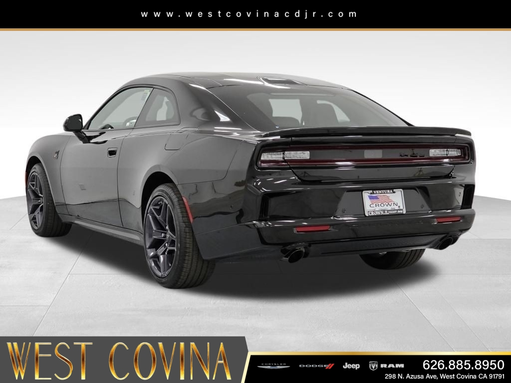 New 2026 Diamond Black Crystal Pearlcoat Dodge Scat Pack image 7