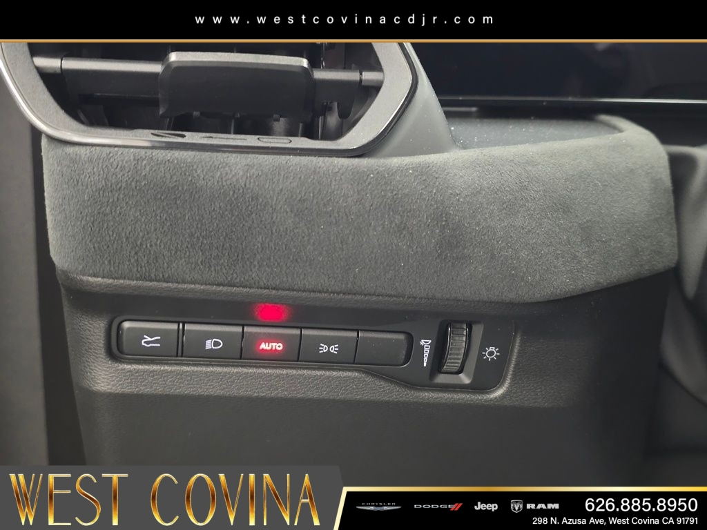 New 2026 Diamond Black Crystal Pearlcoat Dodge Scat Pack Plus image 11