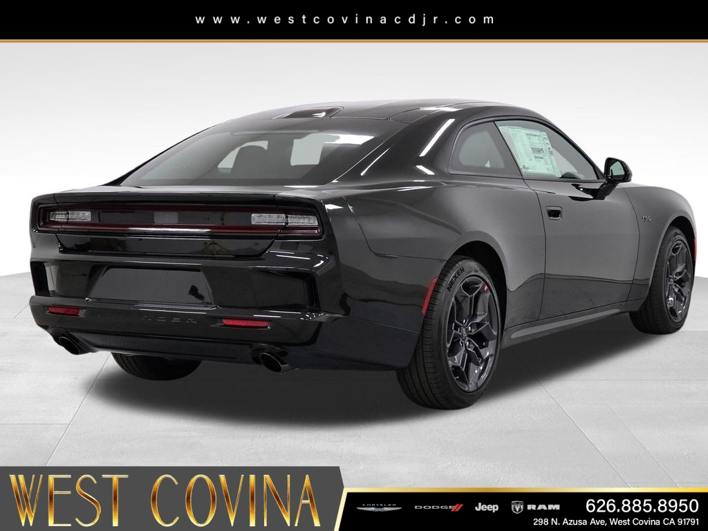 New 2026 Diamond Black Crystal Pearlcoat Dodge R/T image 5