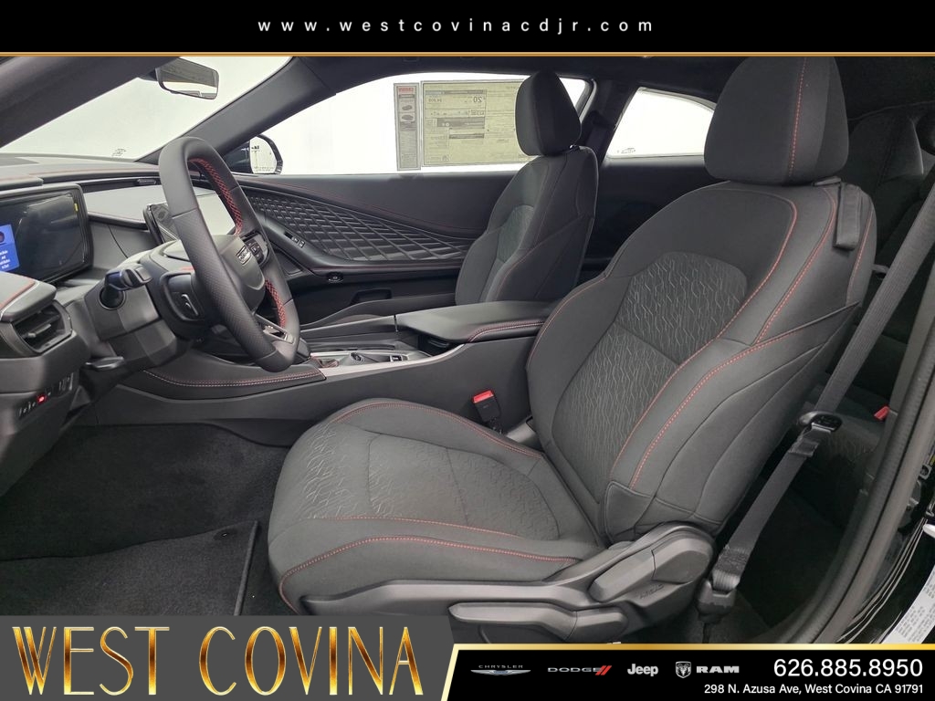 New 2026 Diamond Black Crystal Pearlcoat Dodge R/T image 11