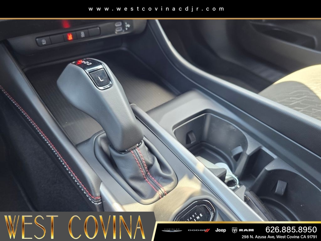 New 2026 Diamond Black Crystal Pearlcoat Dodge R/T image 16