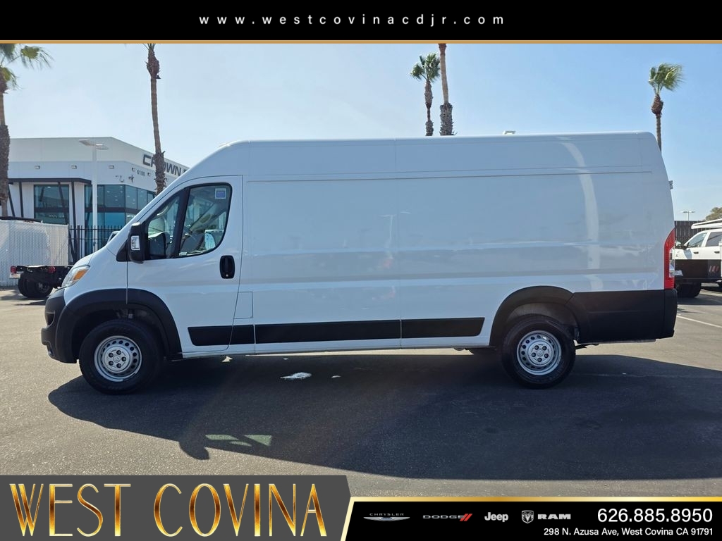 Used 2025 White Ram High Roof image 4