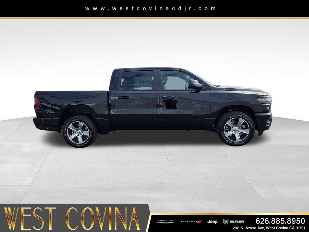 New 2026 Diamond Black Crystal Pearlcoat RAM Express image 4