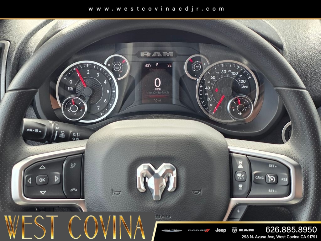 New 2026 Diamond Black Crystal Pearlcoat RAM Express image 22