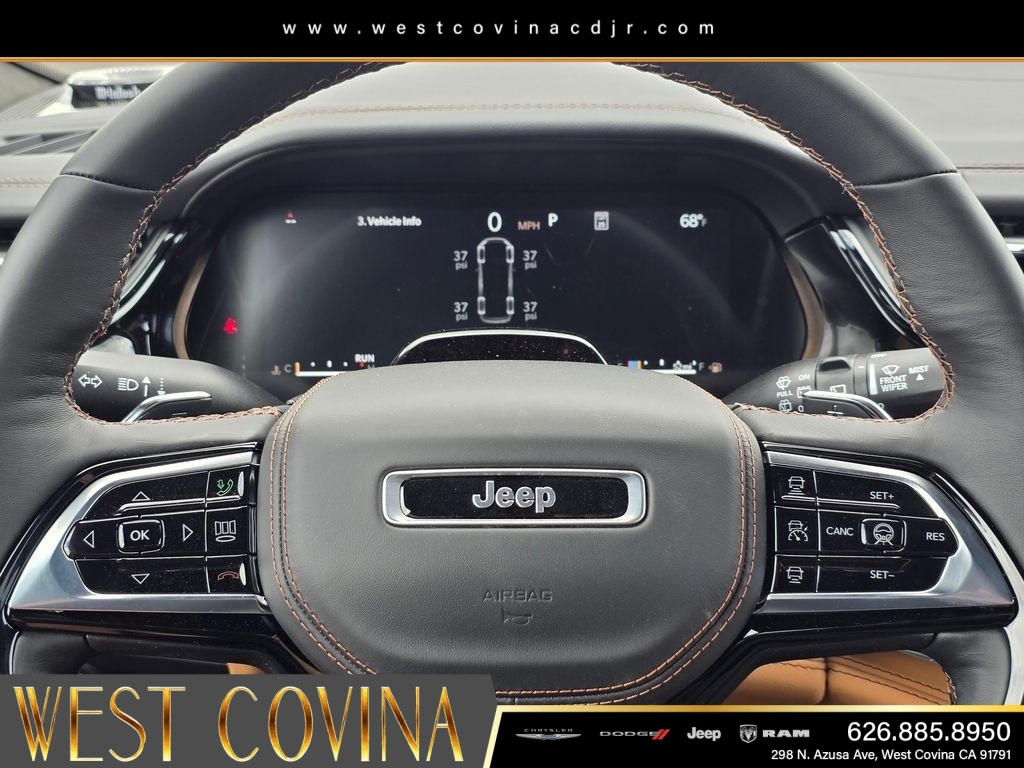 New 2026 Diamond Black Crystal Pearl-Coat Exterior Paint Jeep Summit image 26