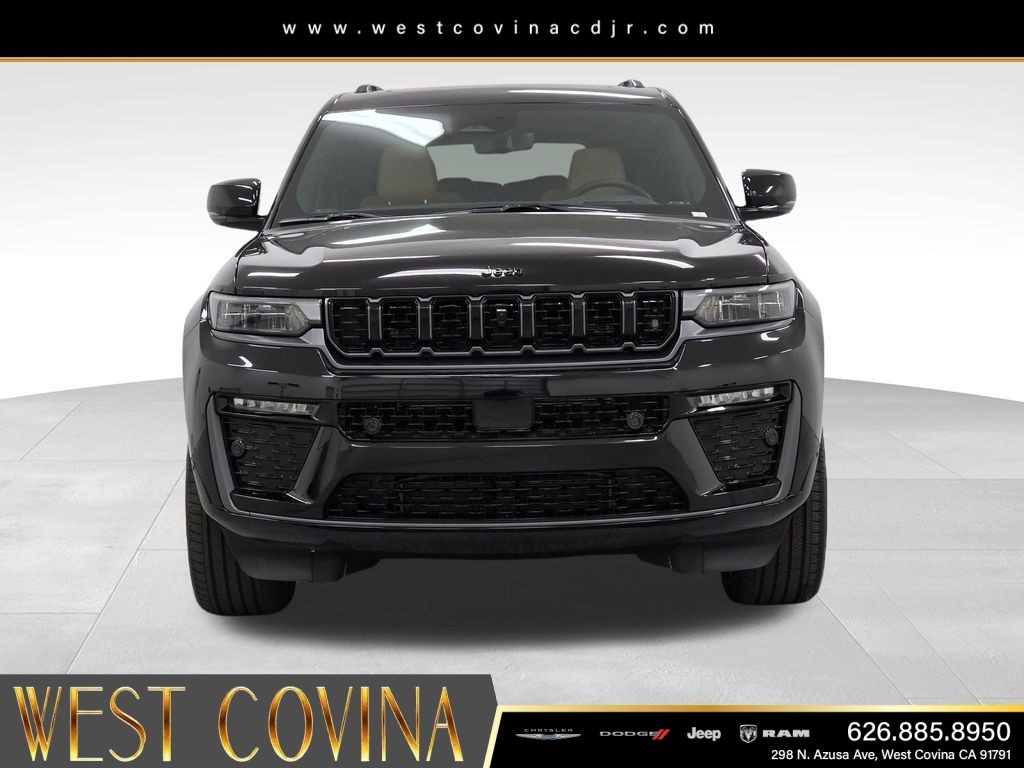 New 2026 Diamond Black Crystal Pearl-Coat Exterior Paint Jeep Summit image 28