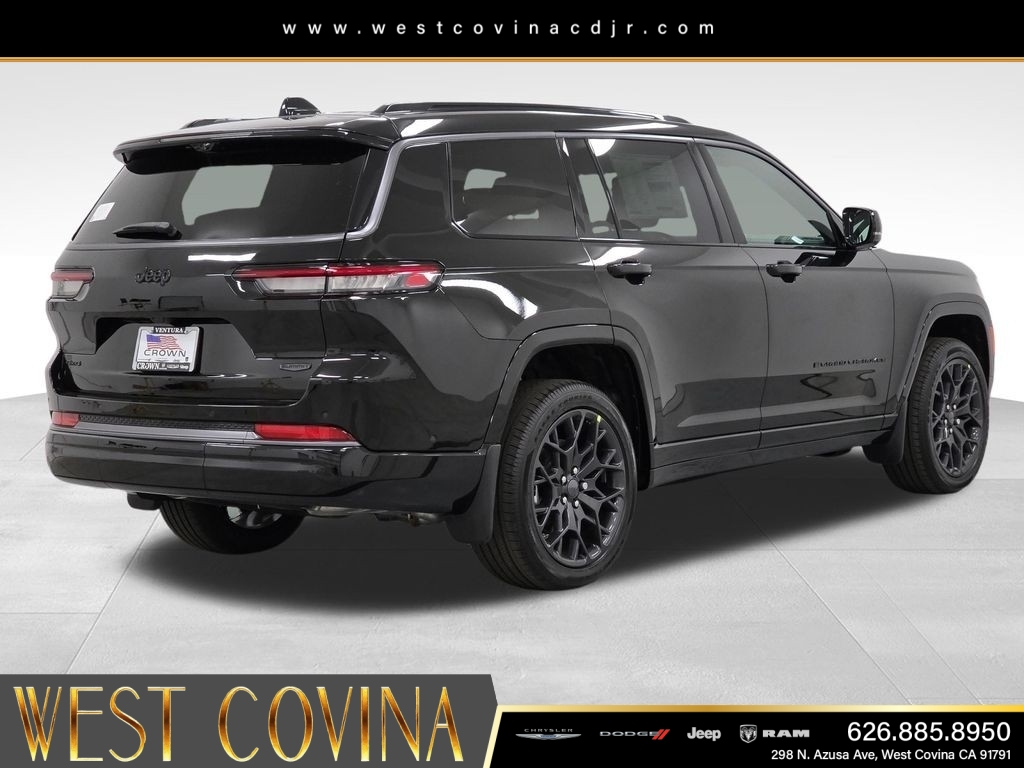 New 2026 Diamond Black Crystal Pearl-Coat Exterior Paint Jeep Summit image 31
