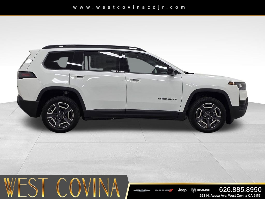 New 2026 Bright White Clear-Coat Exterior Paint Jeep Limited image 4